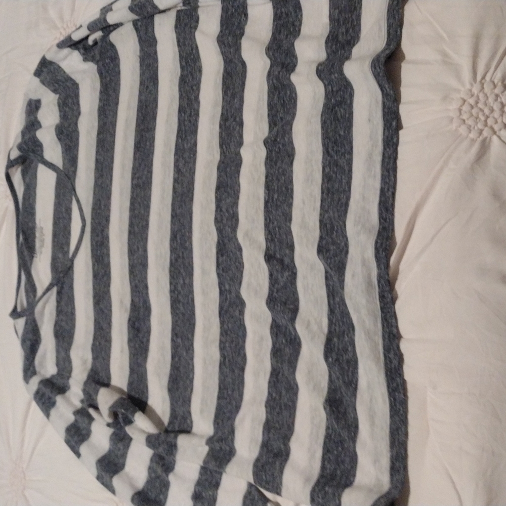 blue and white stripe long Sleeve shirt